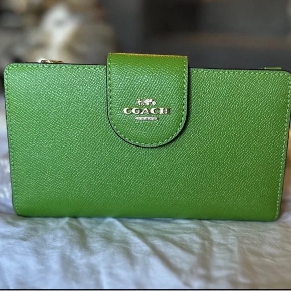 Coach Green Wristlet Wallet - Picture 5 of 6